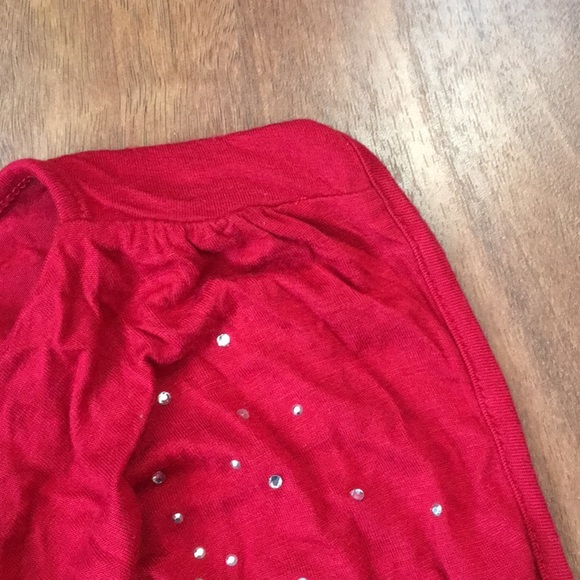 Red asymmetrical shirt - Picture 4 of 12